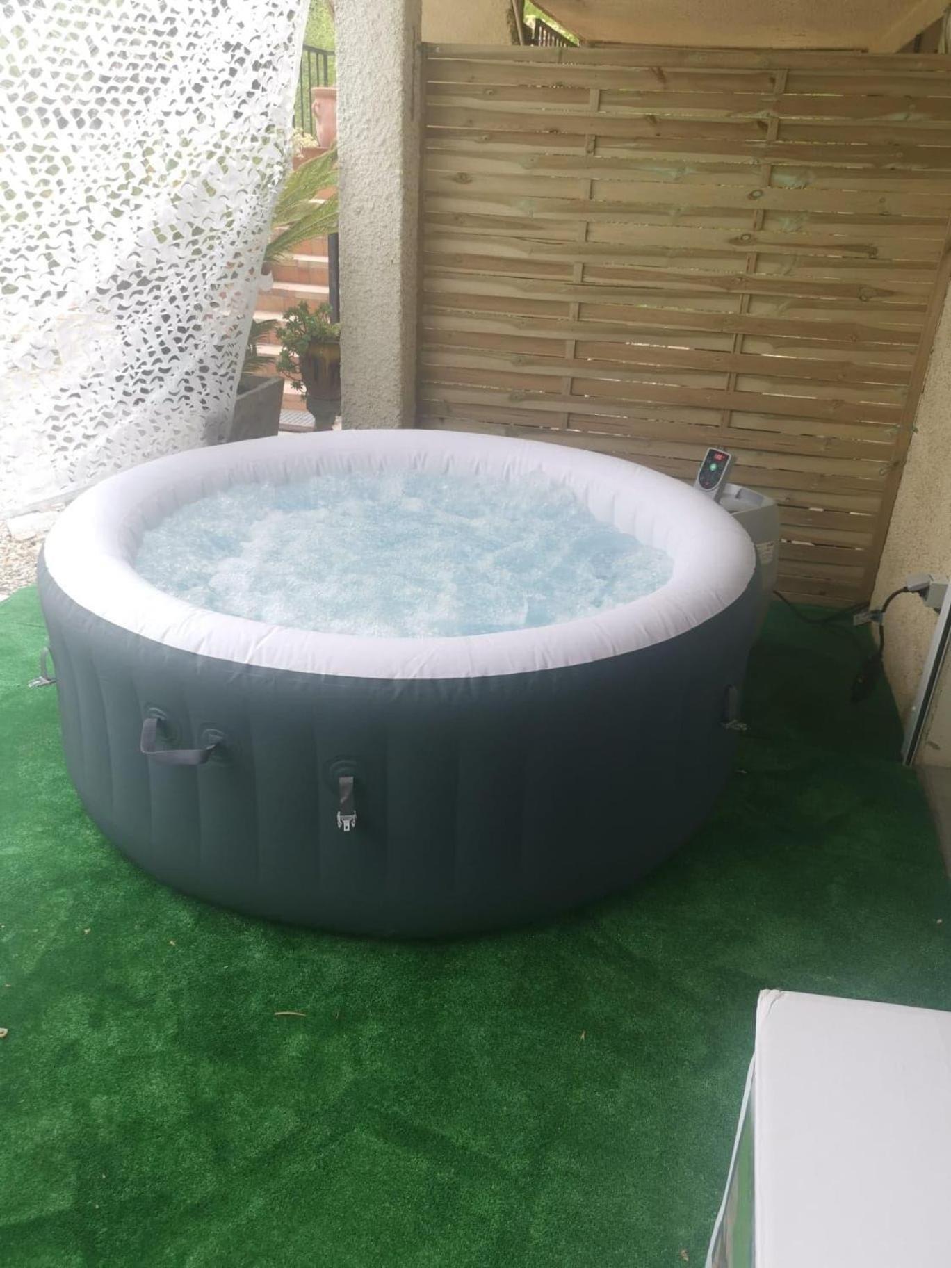 Appart-One Terrasse Jacuzzi Parking Carcassonne Exterior photo