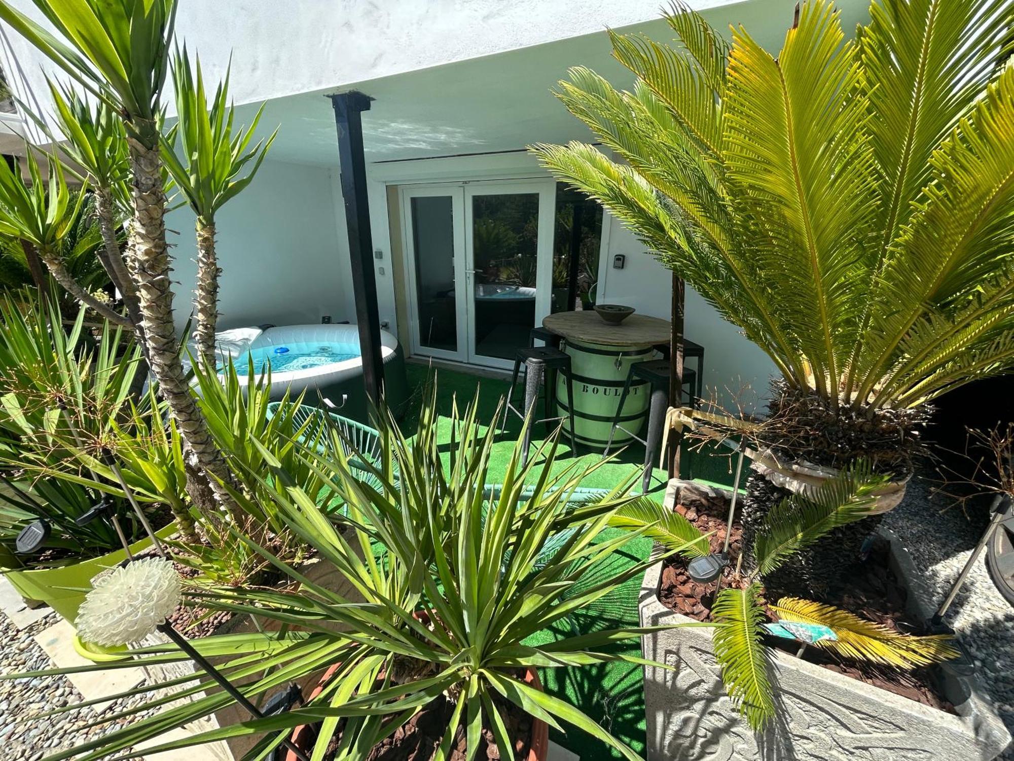 Appart-One Terrasse Jacuzzi Parking Carcassonne Exterior photo